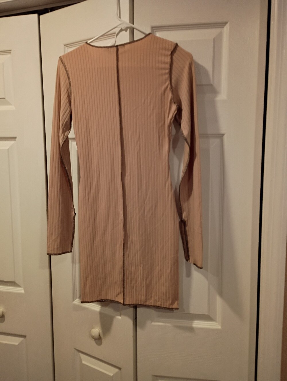 Missy Empire Long Sleeve Ribbed Bodycon Dress in Beige with Contrast Seams